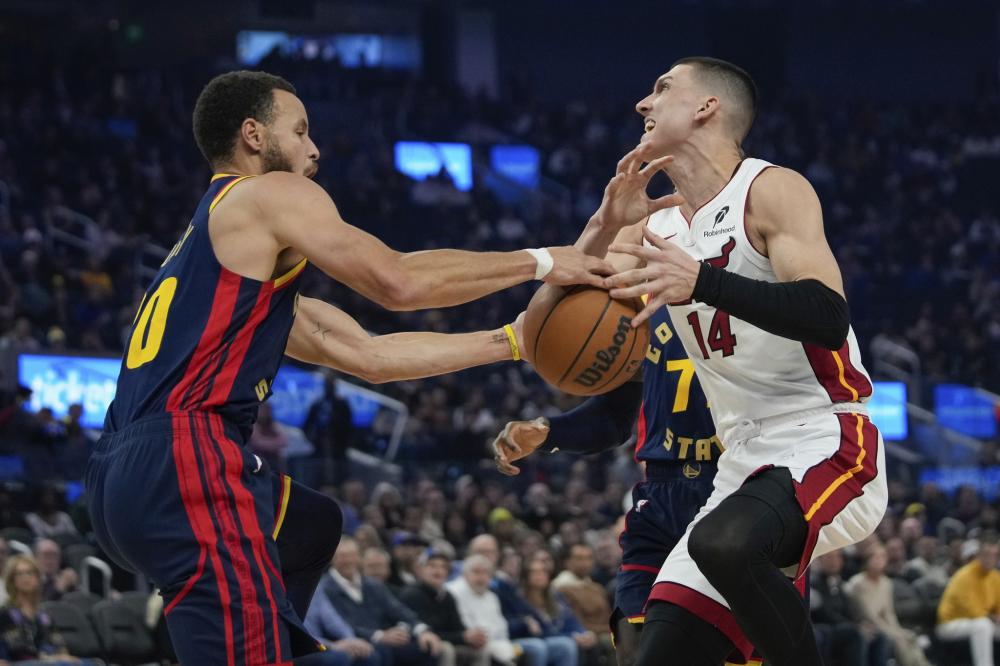 大赛中闯入 大赛中闯入