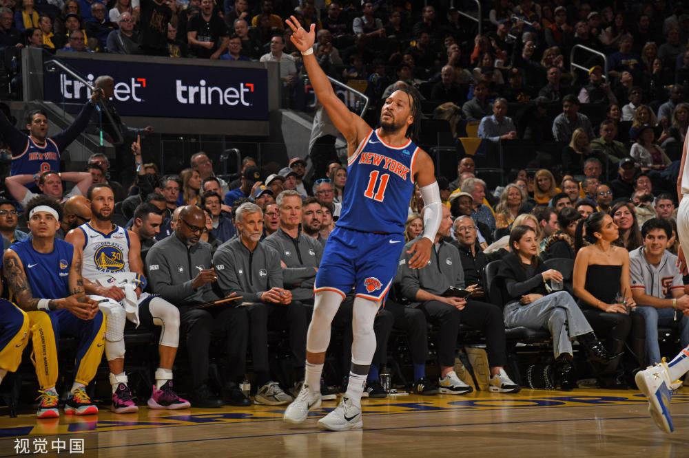 詹姆斯是否 詹姆斯是否