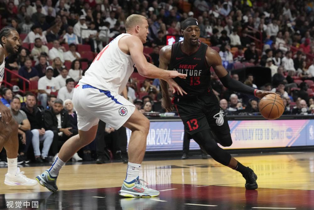 的采访中提 的采访中提