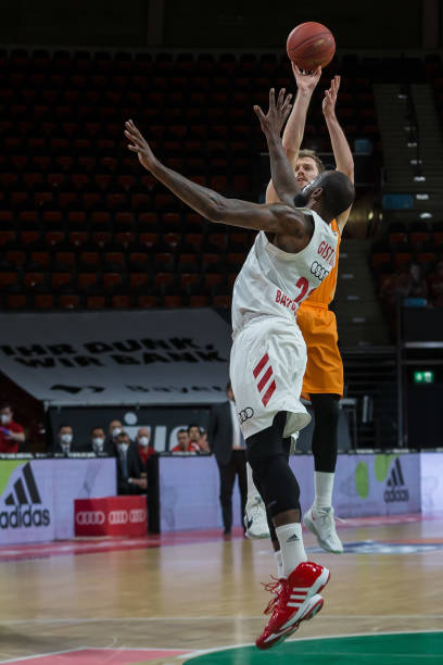 他的防守能 他的防守能